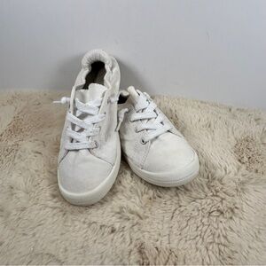Maurices White Sneakers Canvas Low-Top 7.5